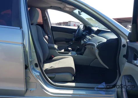 2012 Honda Accord 2.4 Lx-P z USA, uszkodzony, nr VIN 1HGCP2F40CA209401